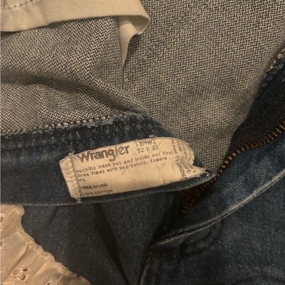 Wrangler Vintage Denim Shorts - Picture 3 of 6